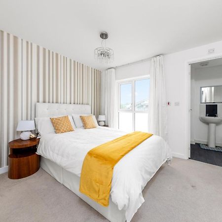Royal House Wolverhampton - Perfect For Contractors & Large Groups Buitenkant foto